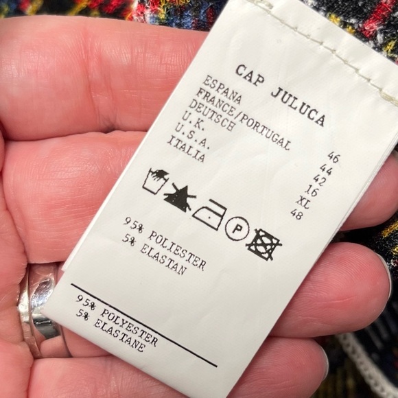 Aldomartins Cap Juluca A New Story Geometric Mesh Top - Picture 4 of 6